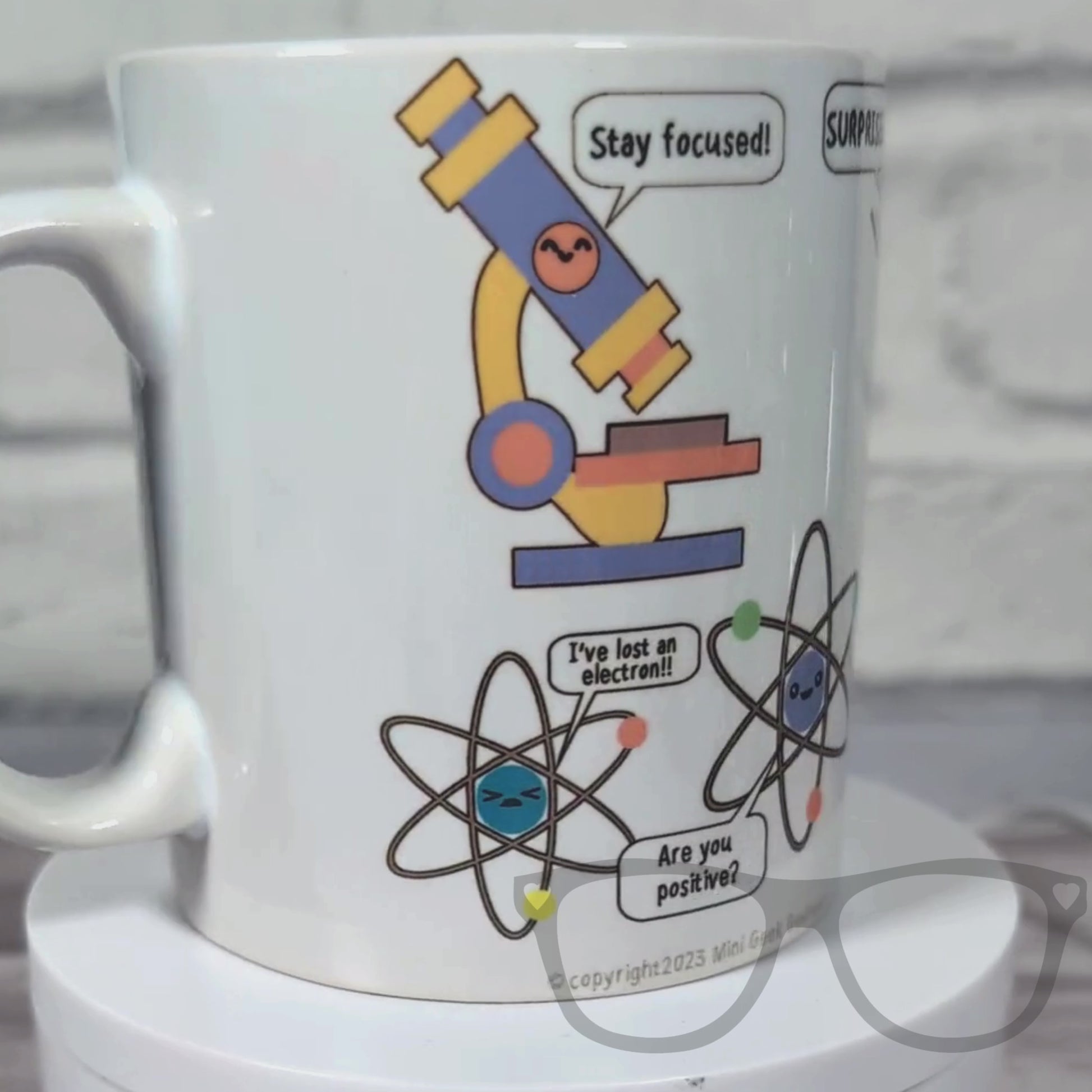 Science ceramic mug video showing all the illustrations