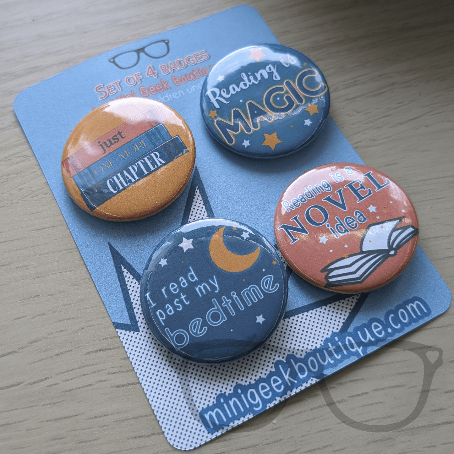 Reading 4 x 38mm badge set - Mini Geek Boutique